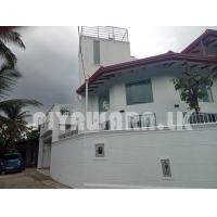 බත්තරමුල්ල කොස්වත්ත අලුත් දෙමහල් නිවස