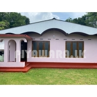 අවිසාවේල්ල කර්මාන්තපුරේ අසලින් නිවසක් -0006